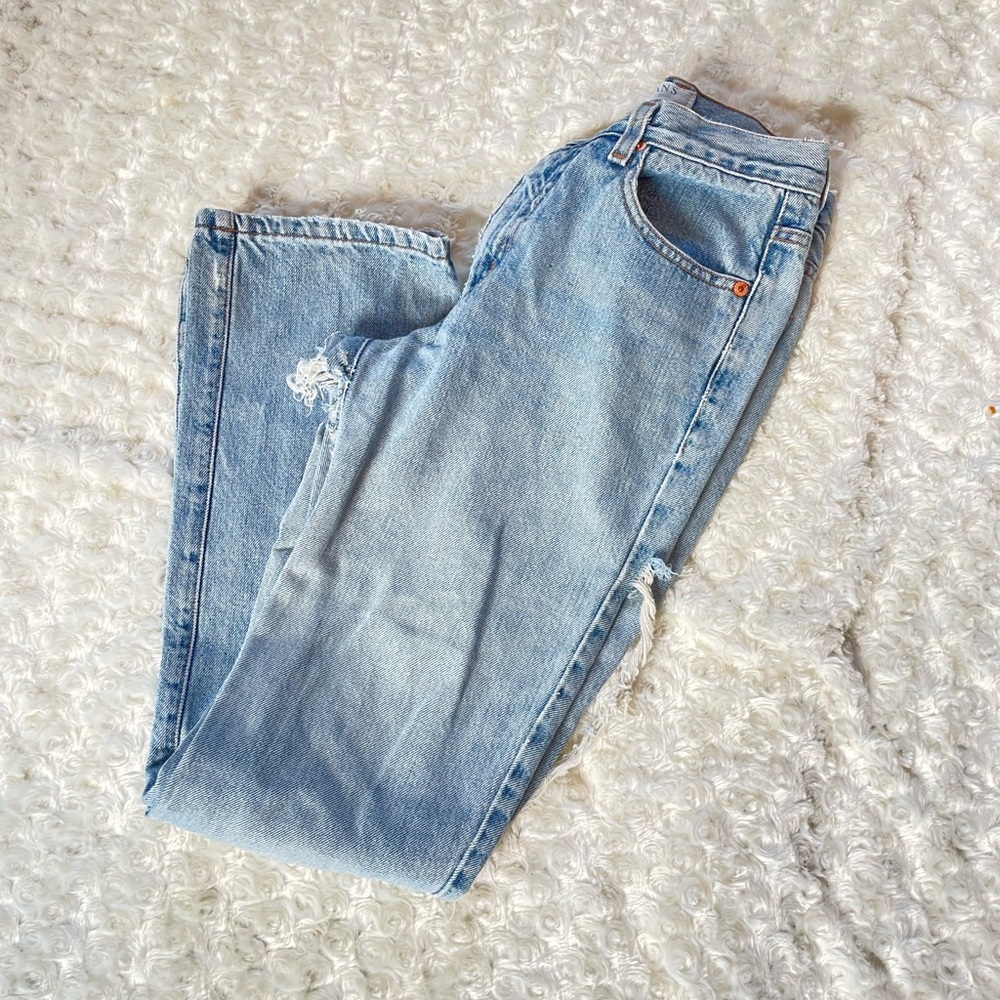 Guess boot leg distressed jeans waist 27